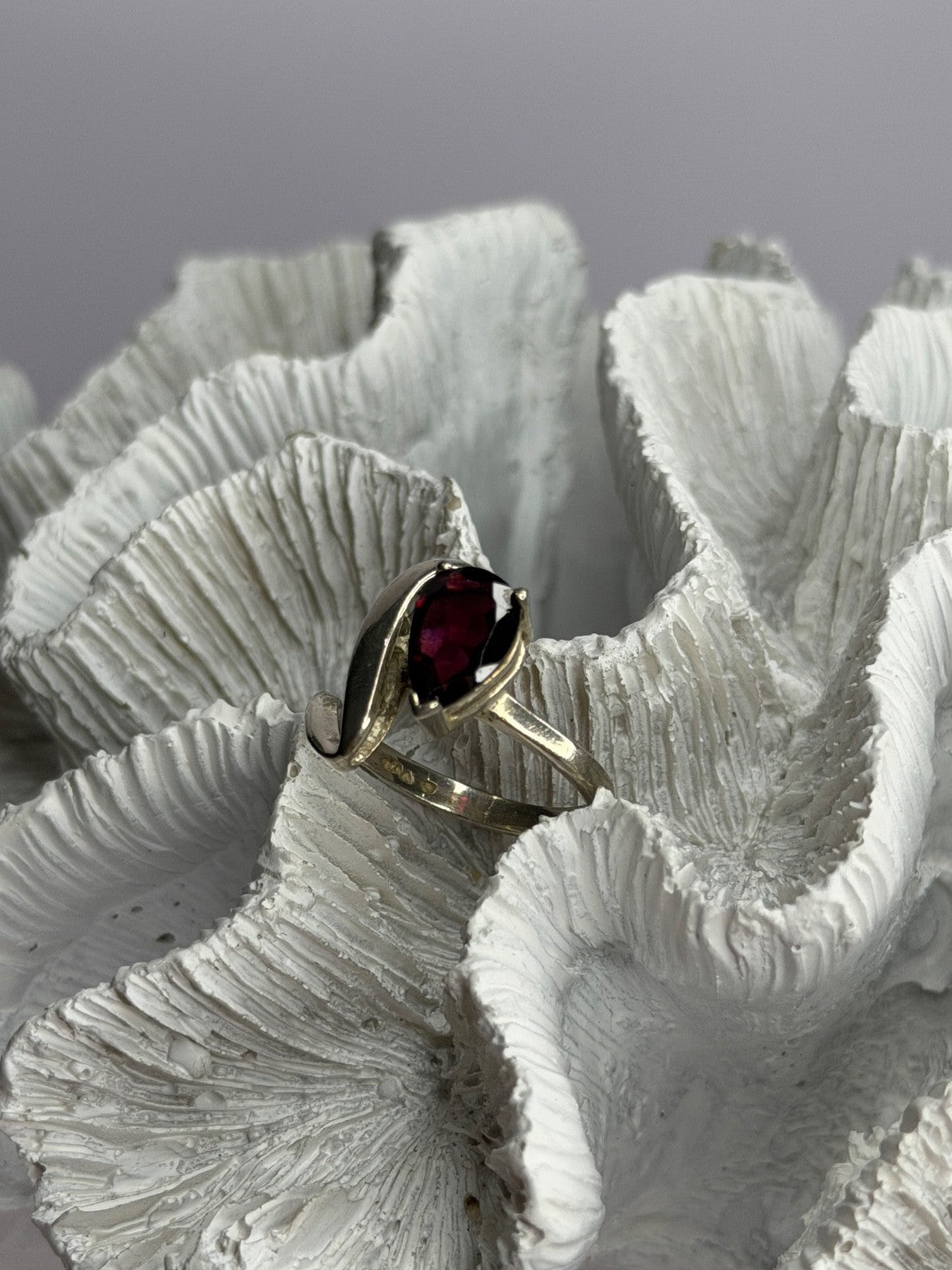 925 Sterling Silver Garnet Ring Size 8.5