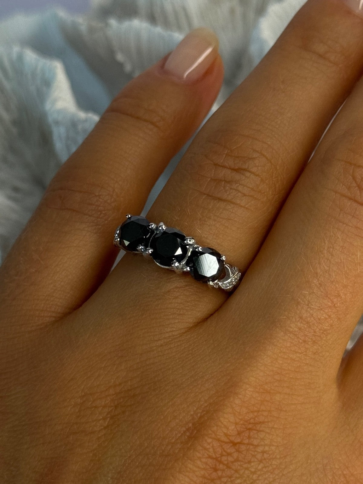 10K White Gold Sapphire & Diamond Ring Size 7.5