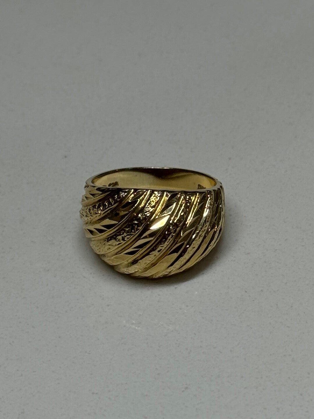 14K Yellow Gold Dream Ring Size 8