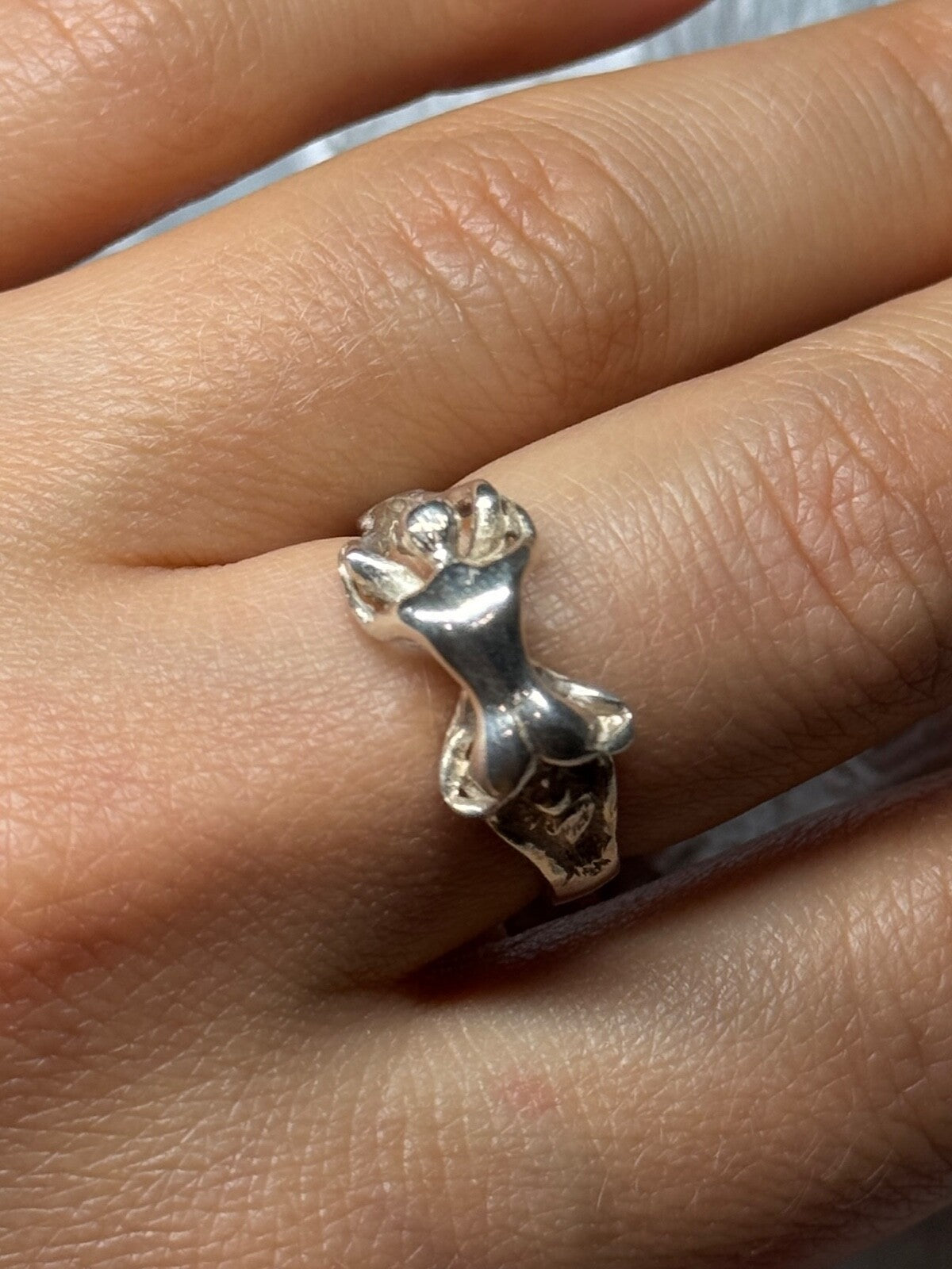 925 Sterling Silver Kamasutra Ring Size 6