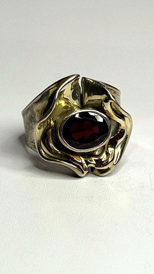 Vintage 925 Sterling Silver & 14K Yellow Gold Part Garnet Ring Size 8