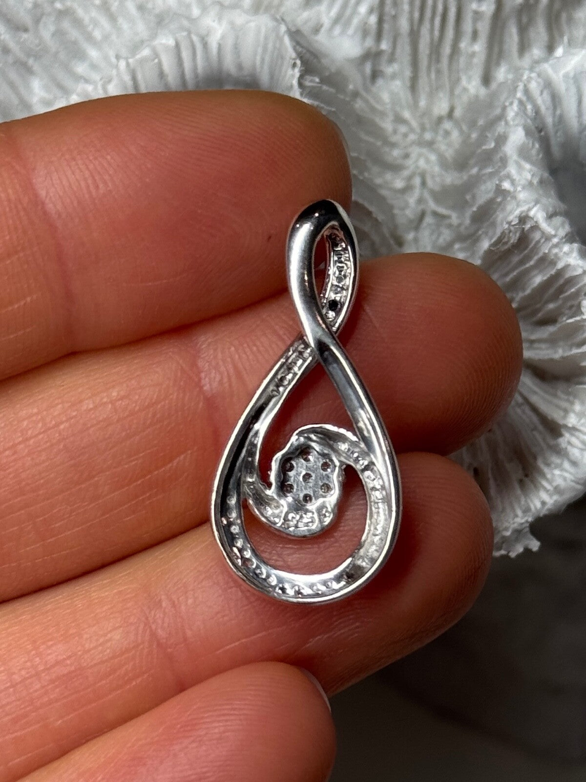 925 Sterling Silver White & Blue Topaz Pendant Length 1.1 Inch