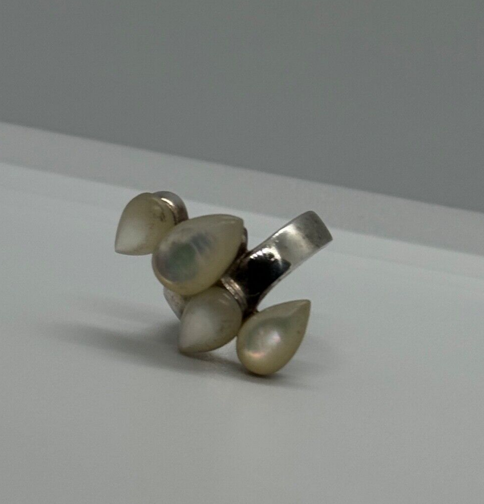 925 Sterling Silver Mother OF Pearl Ring Size 7