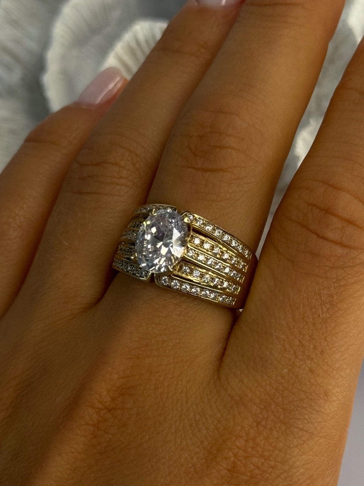 Beautiful 925 Sterling Silver Gold Plated CZ Ring Size 9