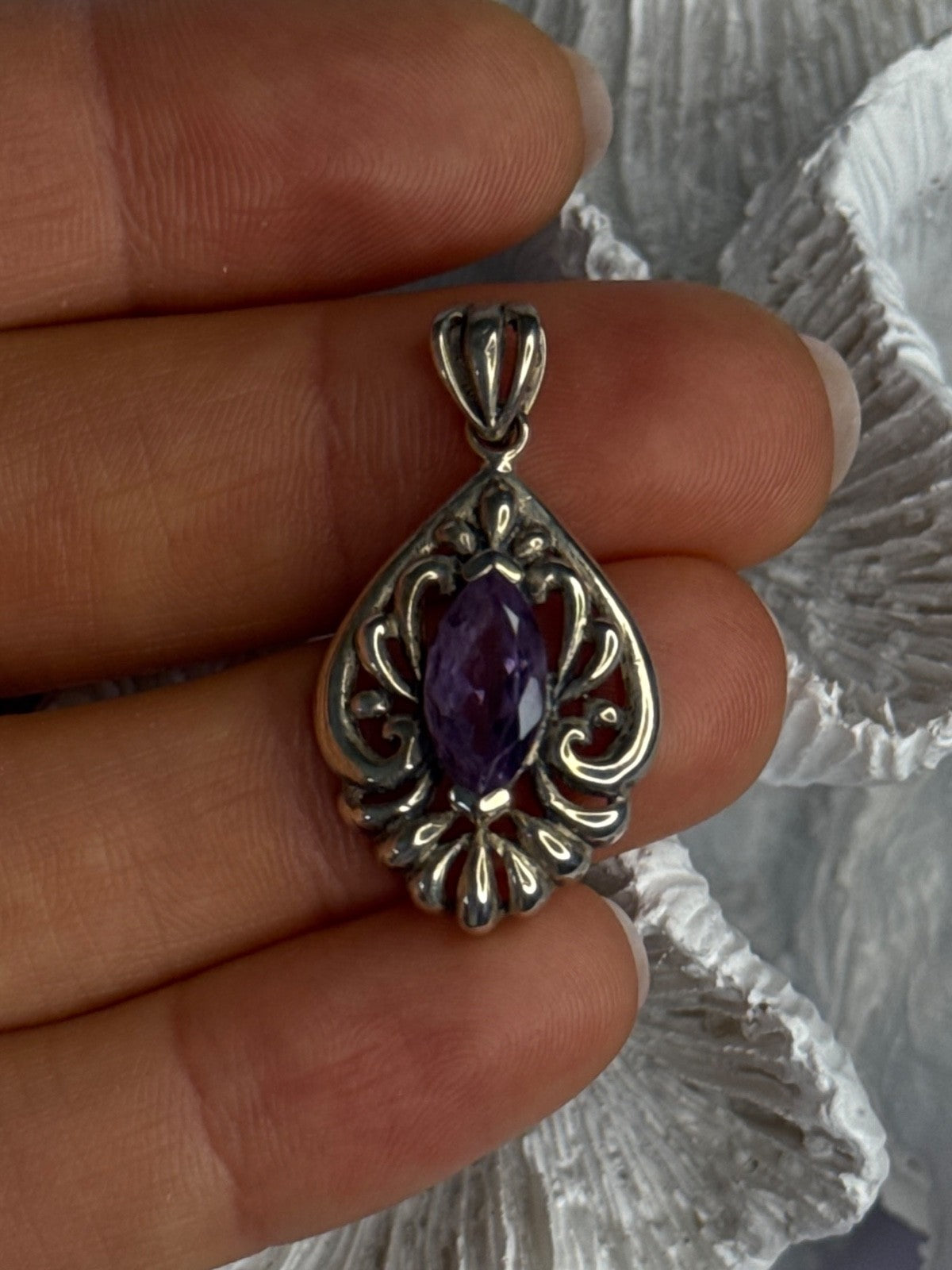 Classy 925 Sterling Silver Amethyst Pendant Length 1.20 Inch