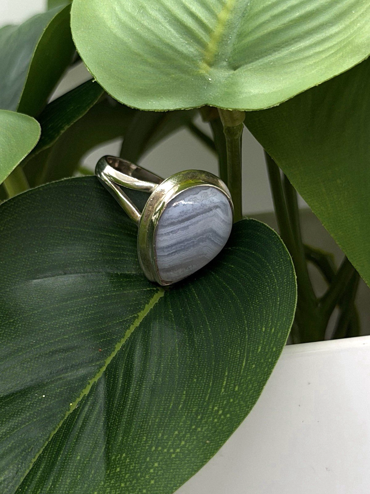 925 Sterling Silver Pear-Shaped Blue Lace Agate Ring Size 7.5