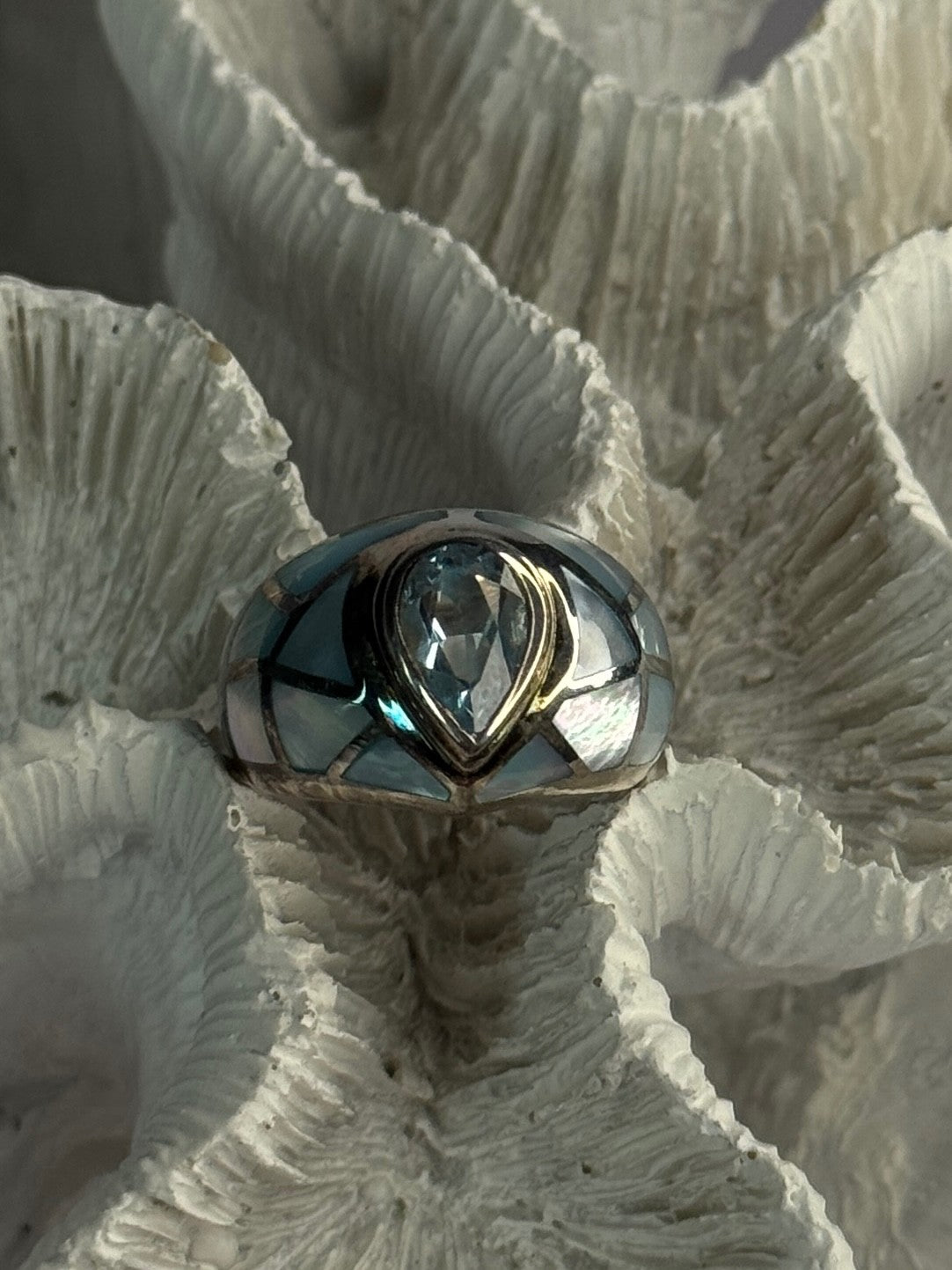 925 Sterling Silver Beautiful Blue Abalone & Topaz Ring Size 6