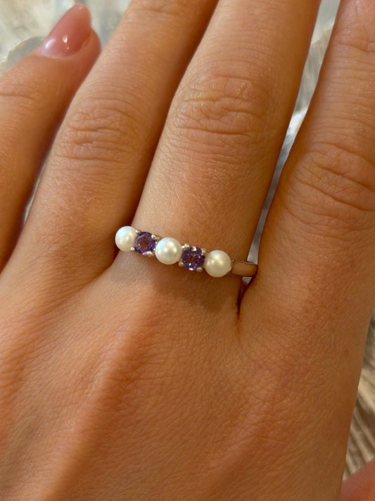 925 Sterling Silver Amethyst & Pearl Ring Size 11