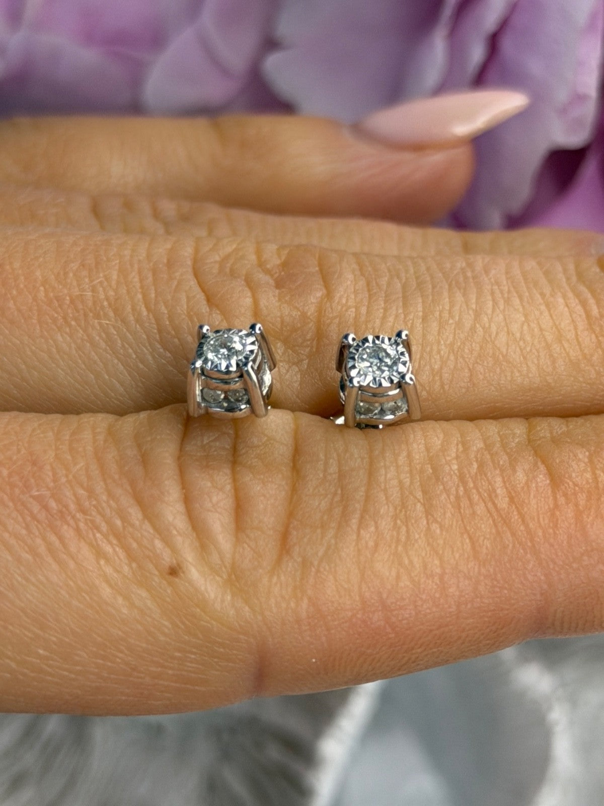 ZEI 14K White Gold Diamond tcw 0.14 ct Stud Earrings