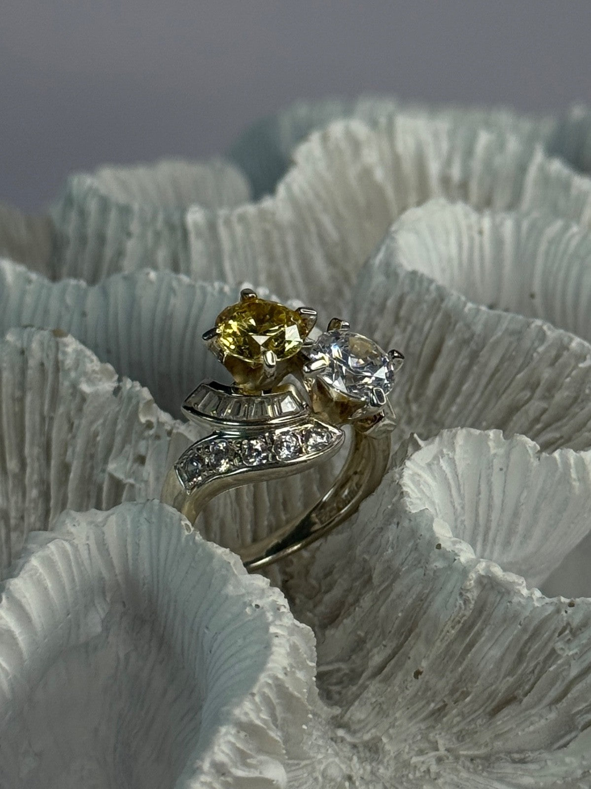925 Sterling Silver Yellow & White Cz Ring Size 6