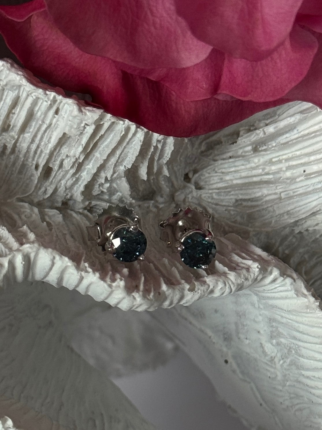 14K White Gold Blue Diamond 0.72 carat Stud Earrings