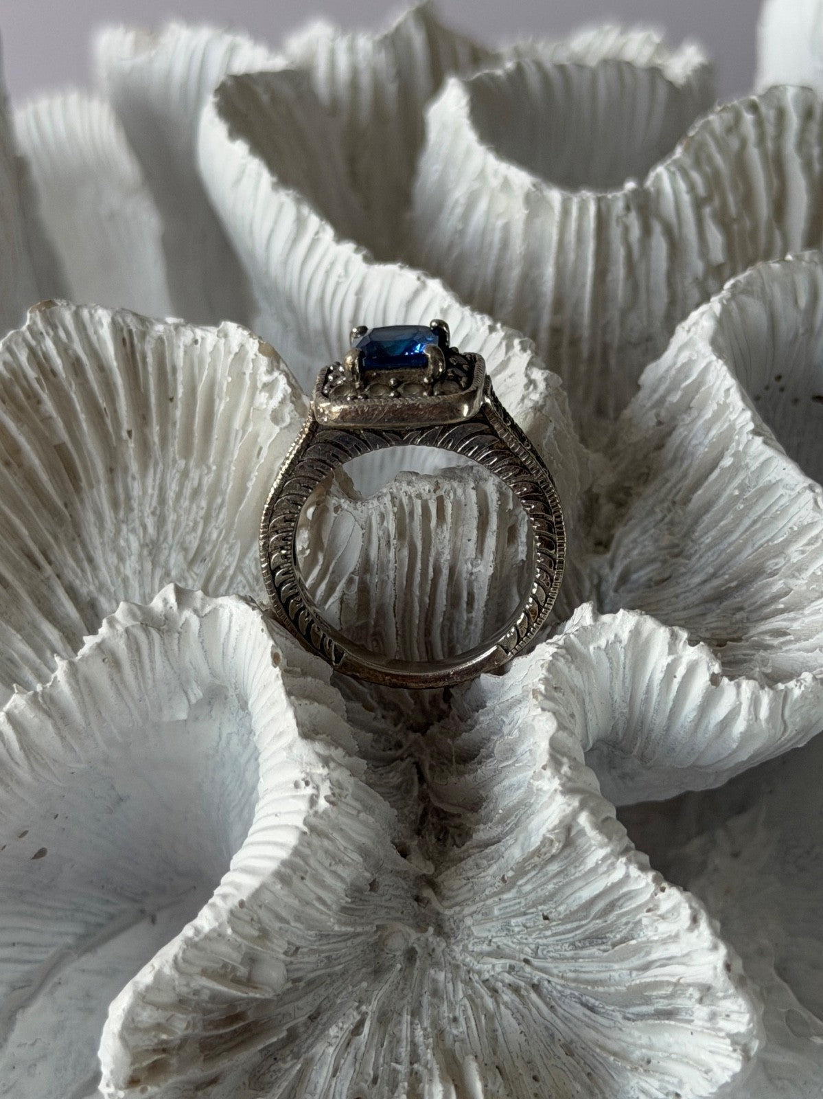Vintage 925 Sterling Silver Blue & White Spinel Ring Size 6