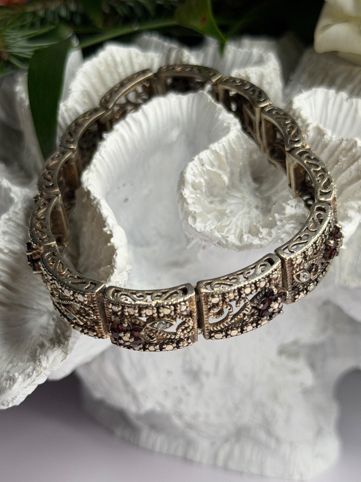 925 Sterling Silver Garnet & Beryl Flowers Bracelet Size 7