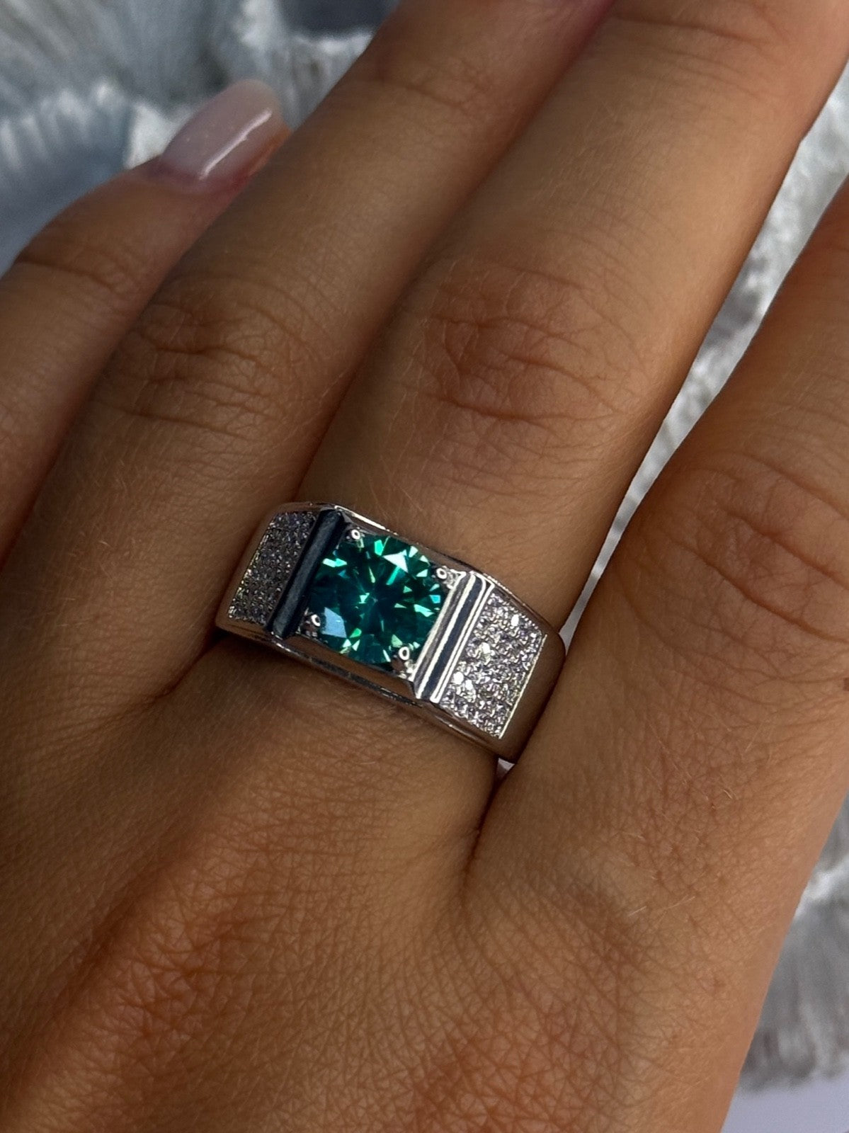 Mens 925 Sterling Silver CZ Ring Sizable 9