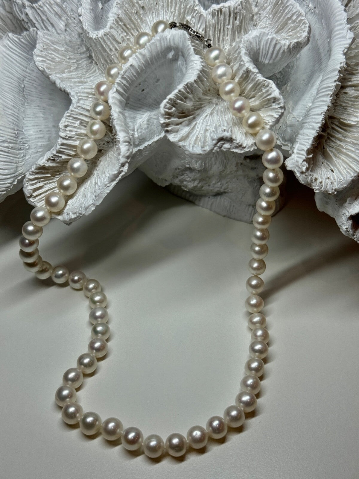 14K White Gold Clasp Fresh Water Pearl Necklace 18 Inch