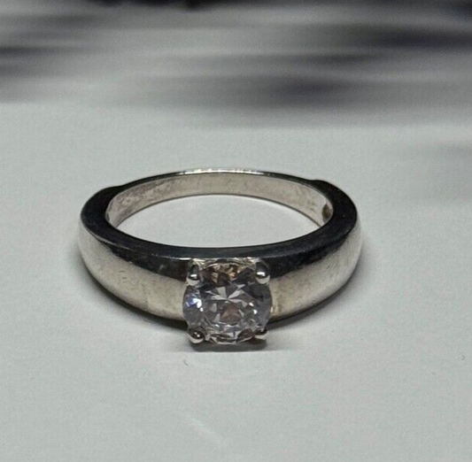 925 Sterling Silver CZ Ring Size 7
