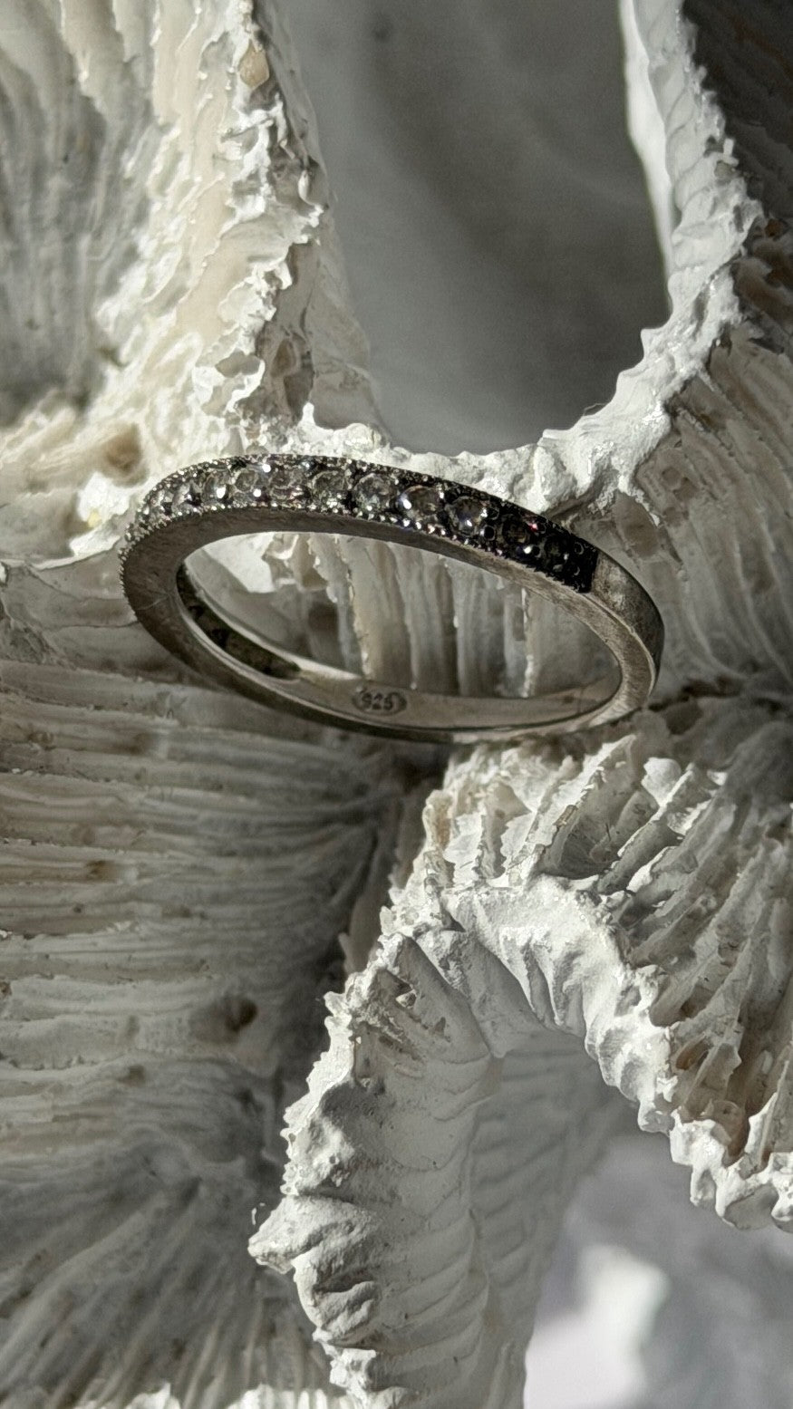Minimalist Design 925 Sterling Silver Cz Ring Size 6