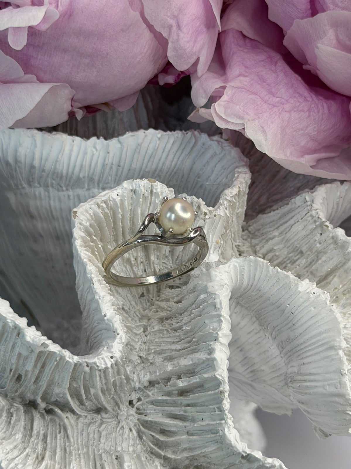 La Pais 14K White Gold Pearl Ring Size 6.5
