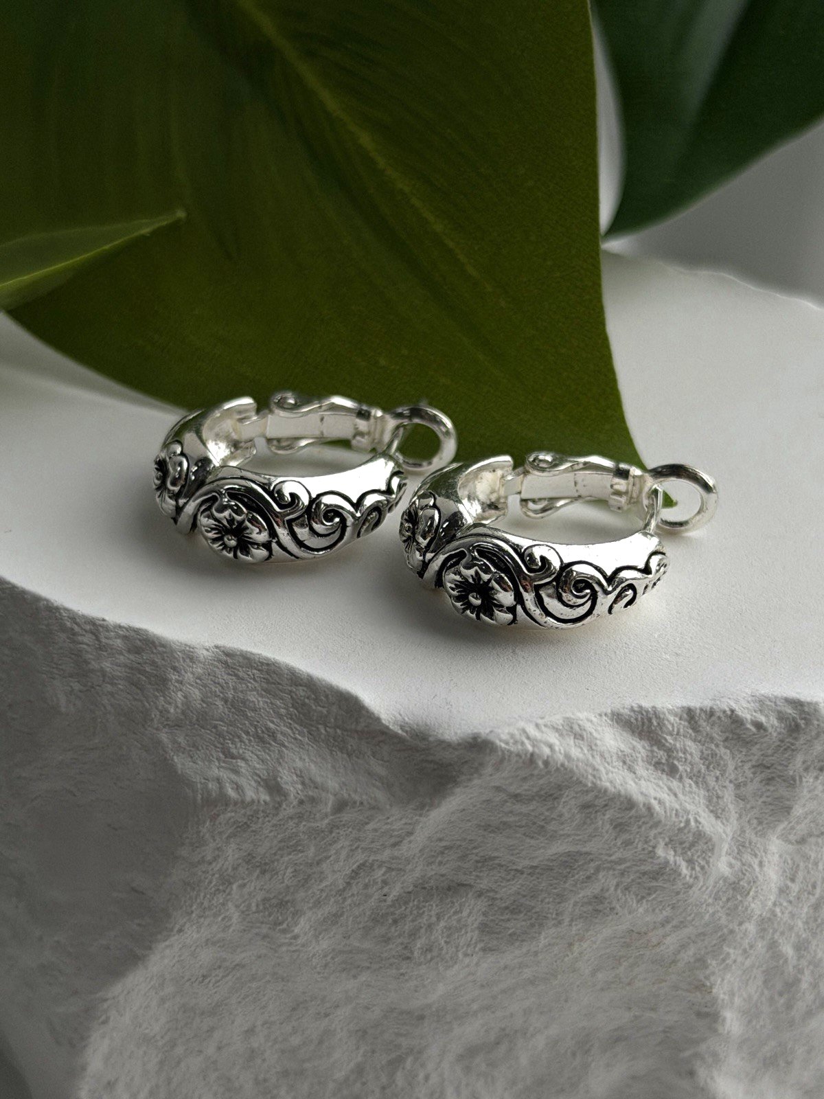 Vintage Floral Hoop Engraved Boho Western 925 Sterling Silver Earrings
