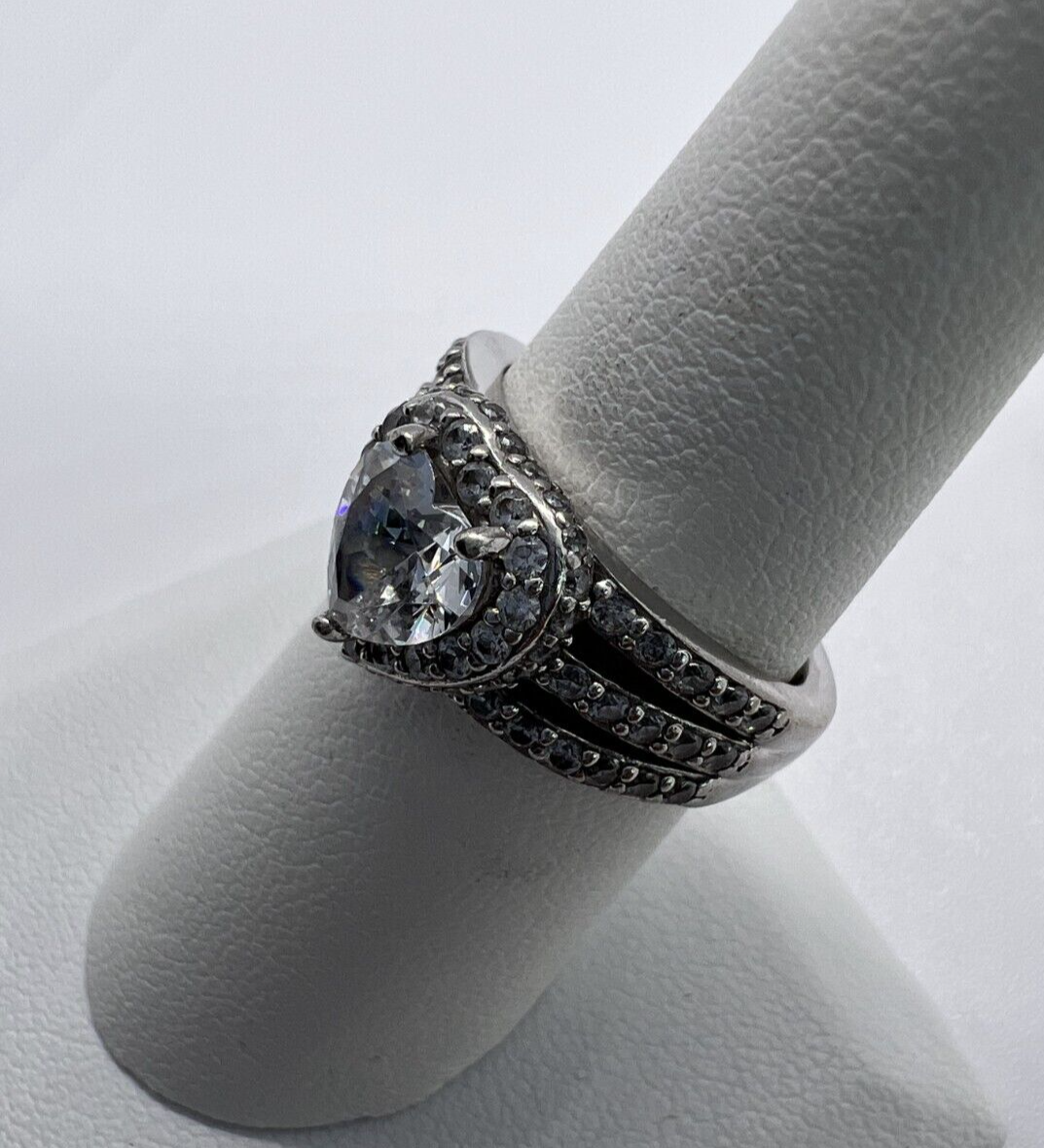 925 Sterling Silver CZ "Heart" Ring Size 6