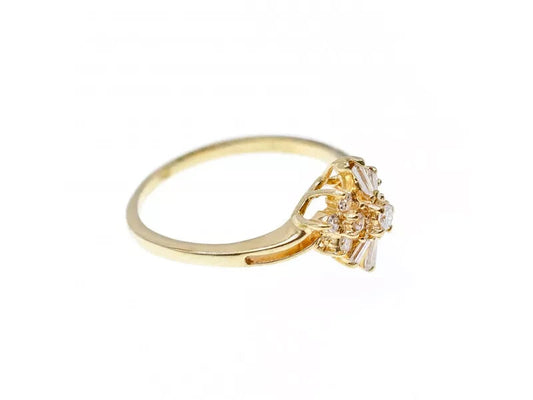 14K Yellow Gold Sapphire & Diamonds Ring Size 7.25