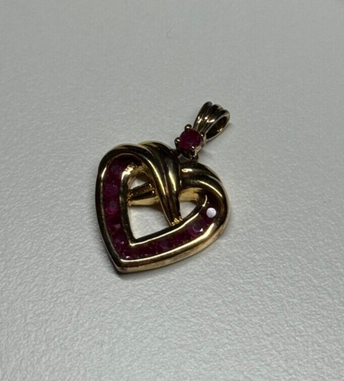 925 Sterling Silver Gold Plated Spinel Heart Pendant