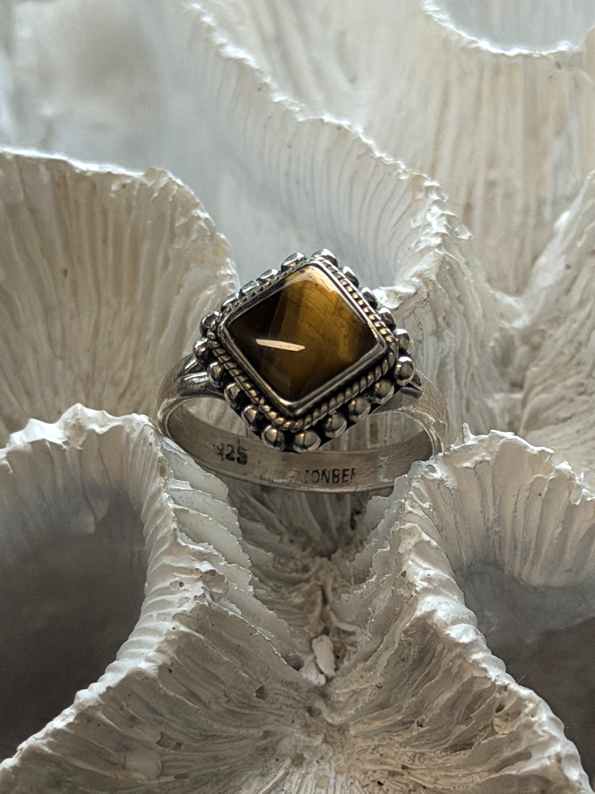Vintage 925 Sterling Silver Tigers Eye Gemstone Ring Size 9