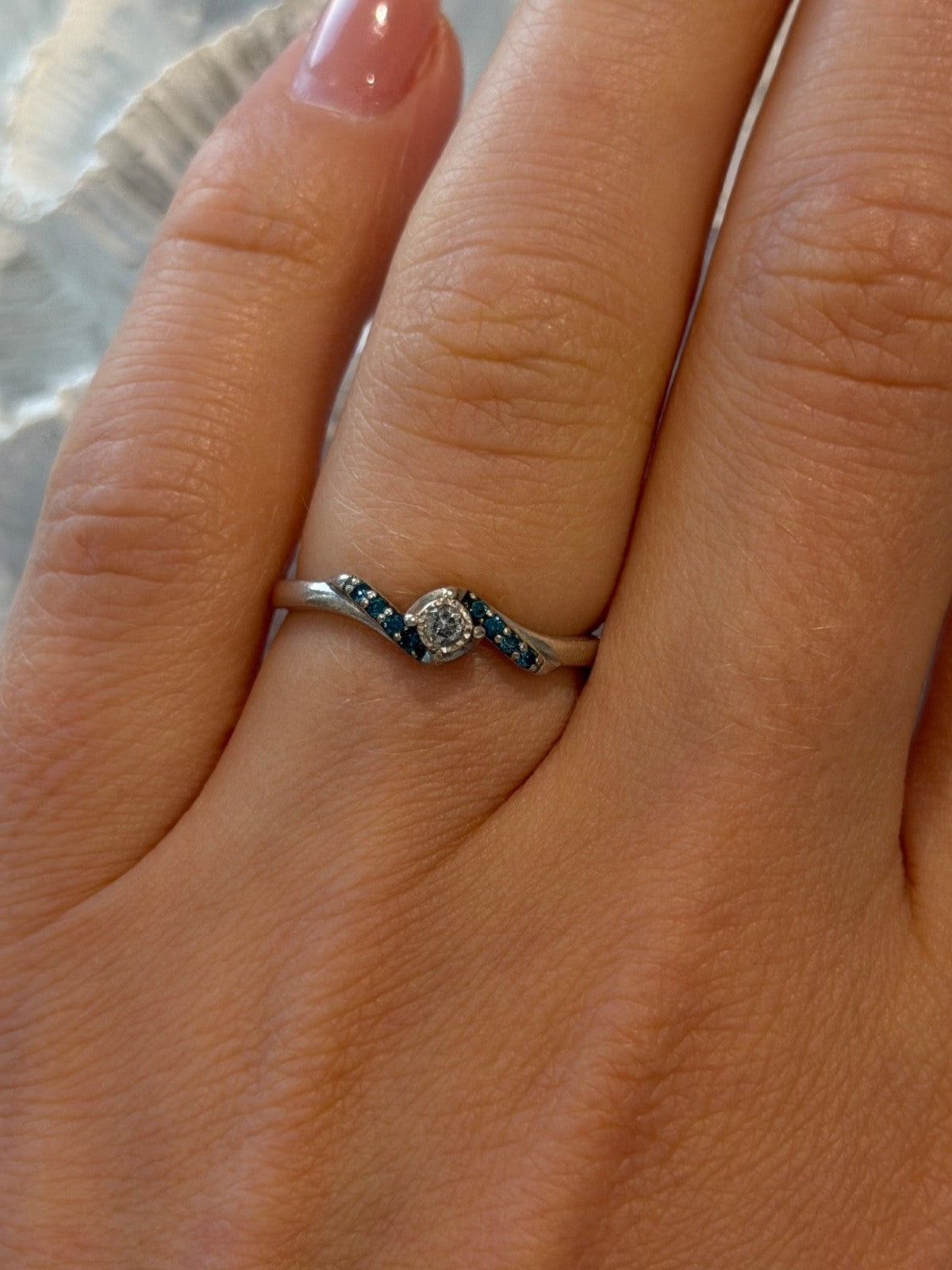 925 Sterling Silver White & Blue Topaz Ring Size 7