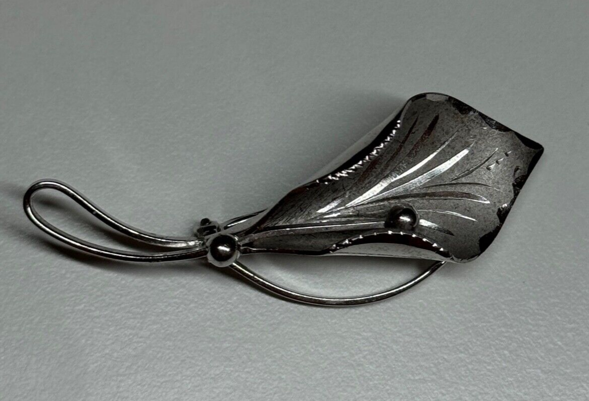 925 Sterling Silver Flower Brooch
