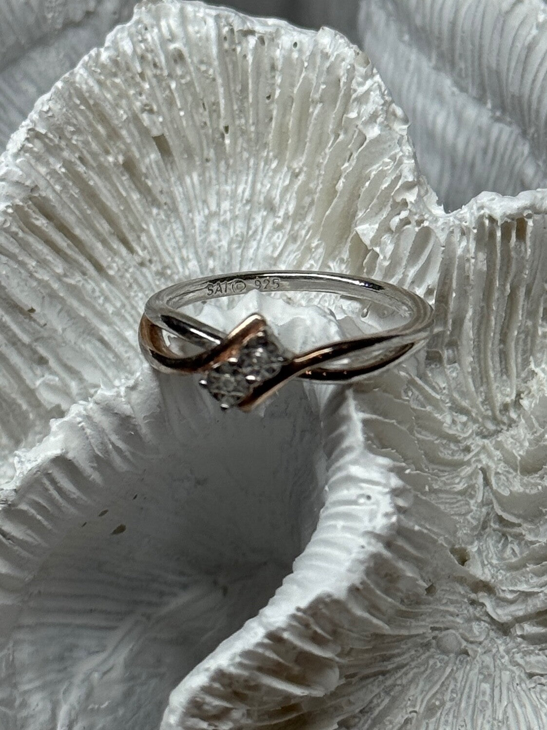 925 Sterling Silver Gold Plated Part White Sapphire Ring Size 6
