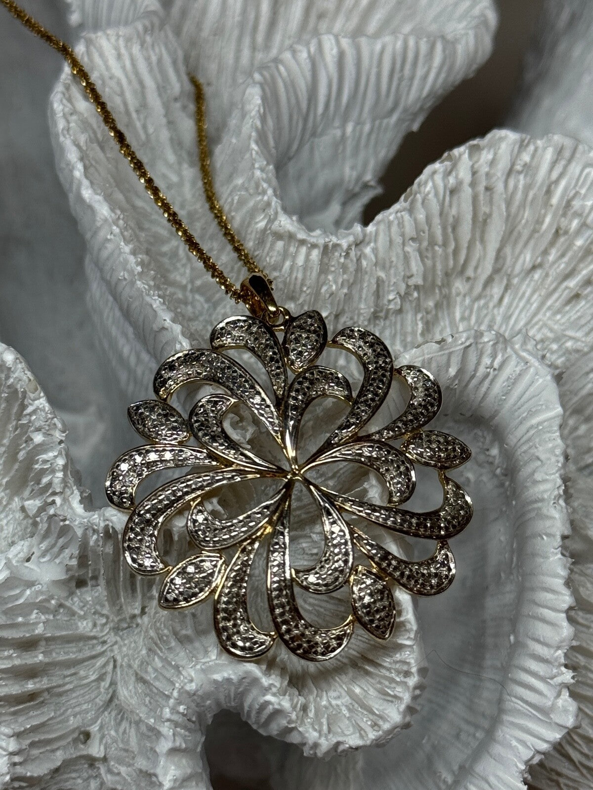 925 Sterling Silver Gold Plated Wild Flower Necklace