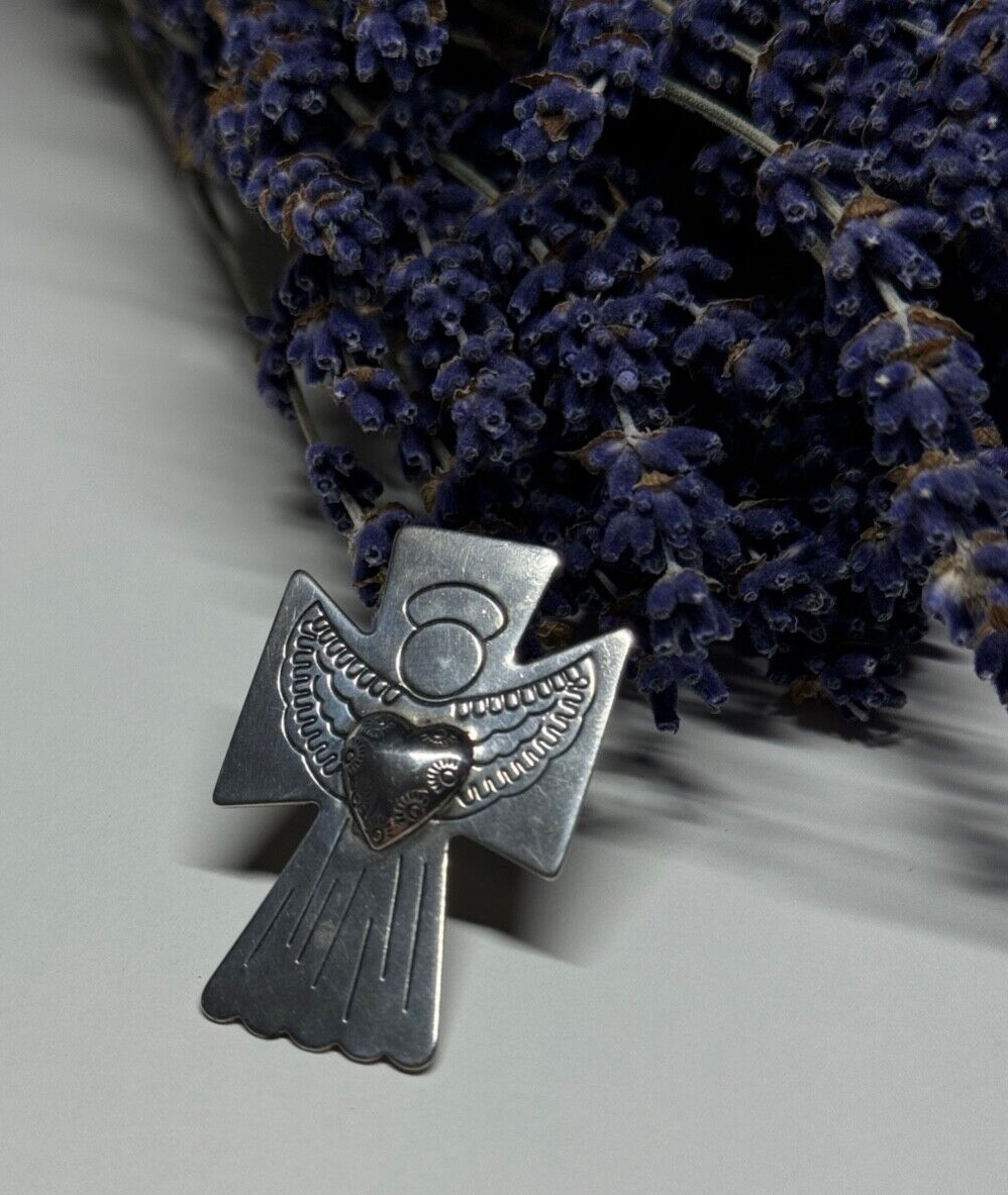 925 Sterling Silver Angel Heart Brooch