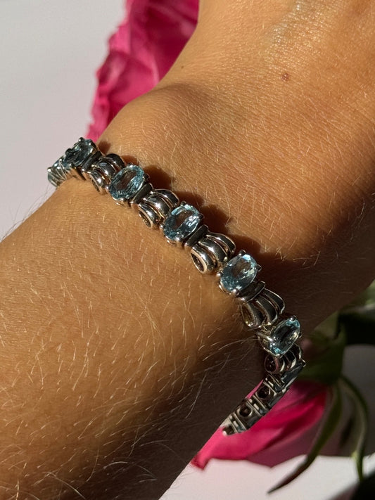 925 Sterling Silver Blue Topaz Bracelet 7.5 Inch