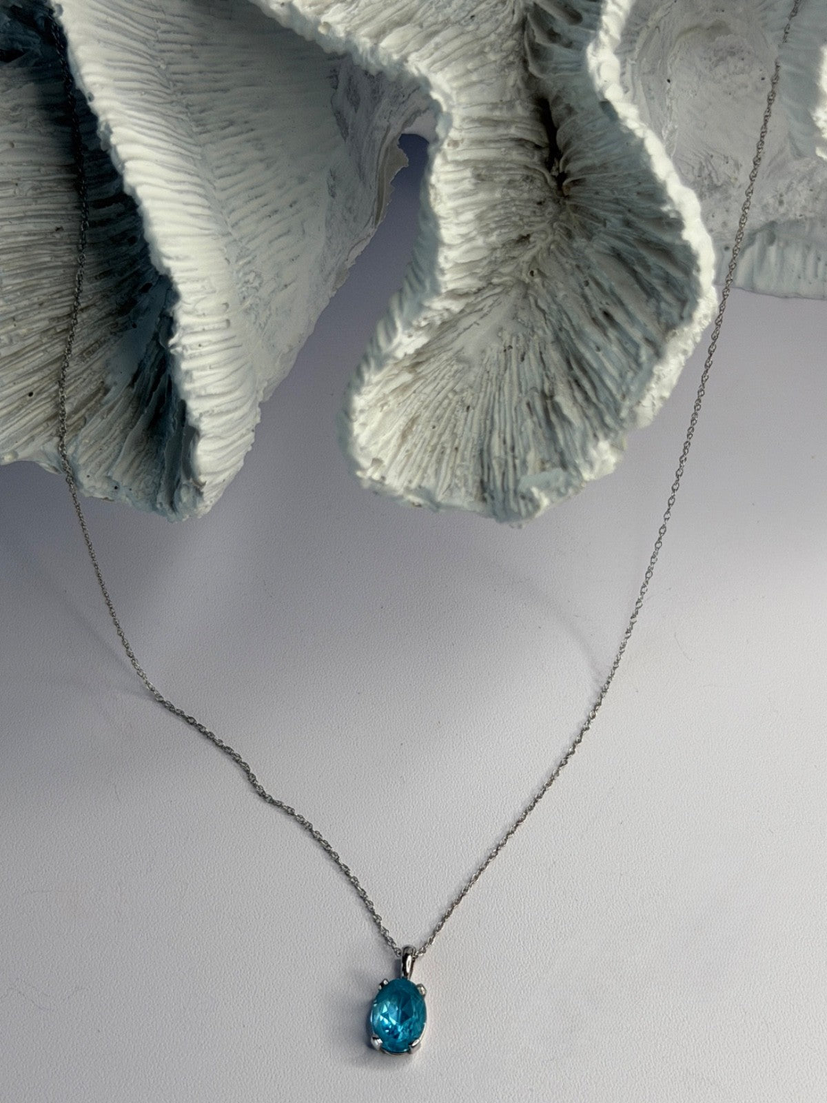 14K White Gold Topaz Pendant & 10K White Gold Chain