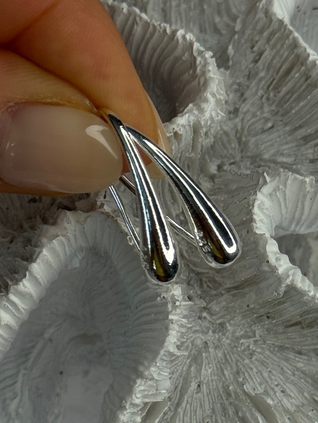 Elegant Design 925 Sterling Silver Earrings Length 1 Inch
