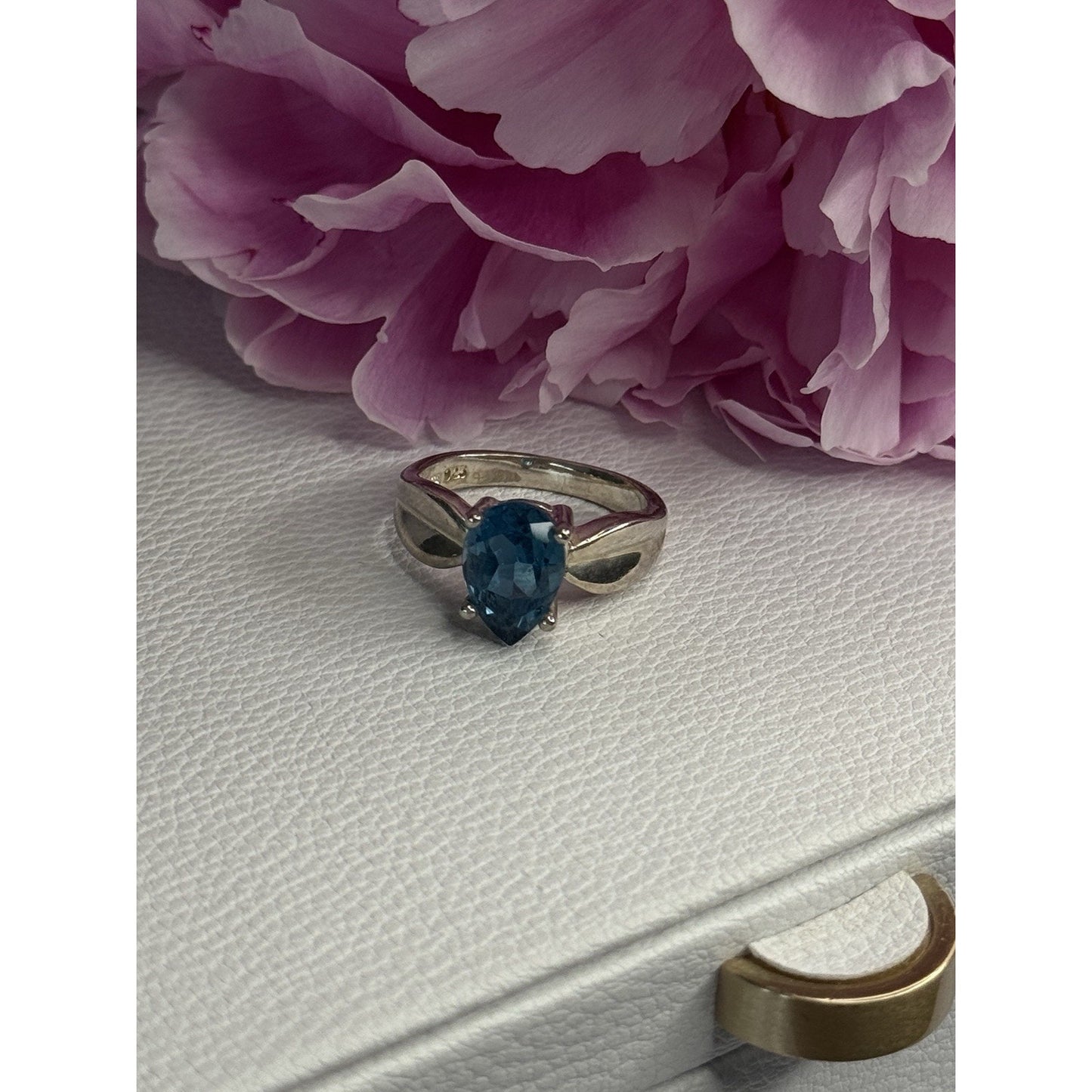 925 STERLING SILVER AQUAMARINE RING SIZE 7