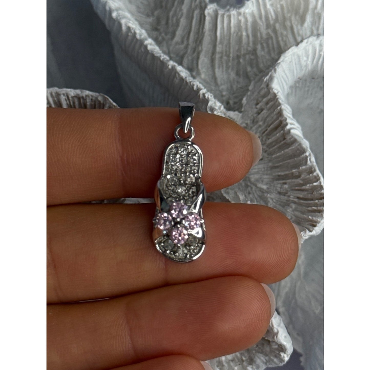 WS 925 STERLING SILVER FLIP FLOP SANDAL PINK & WHITE CZ PENDANT LENGTH 1.30 INCH