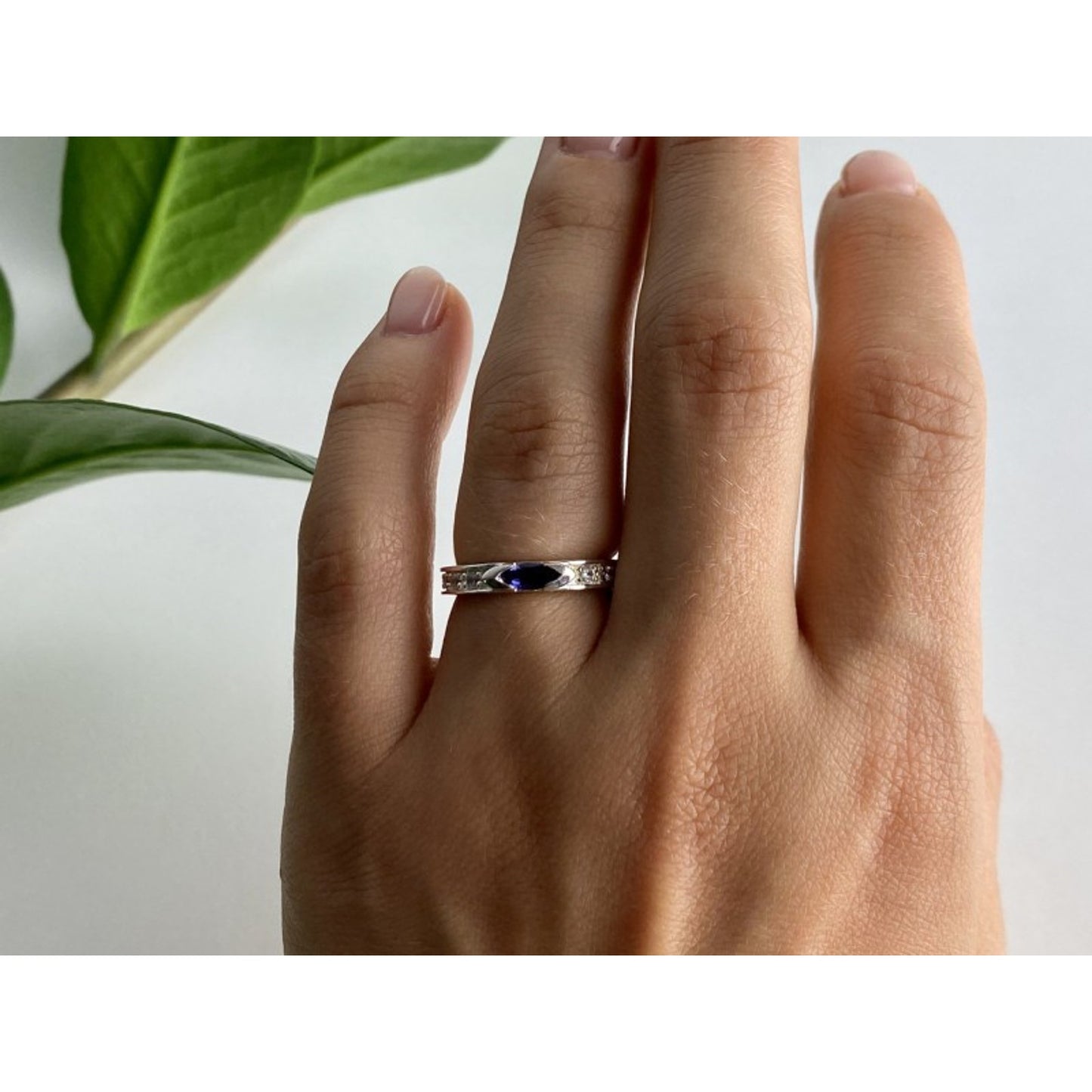 925 STERLING SILVER IOLITE & CZ BAND RING SIZE 6.5