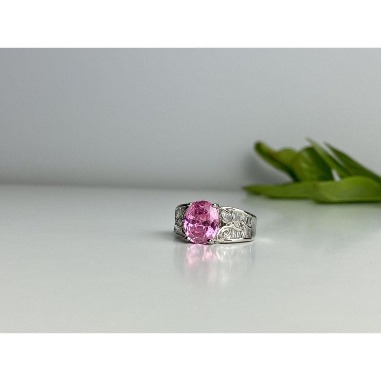 925 STERLING SILVER PINK & WHITE CZ RING SIZE 8