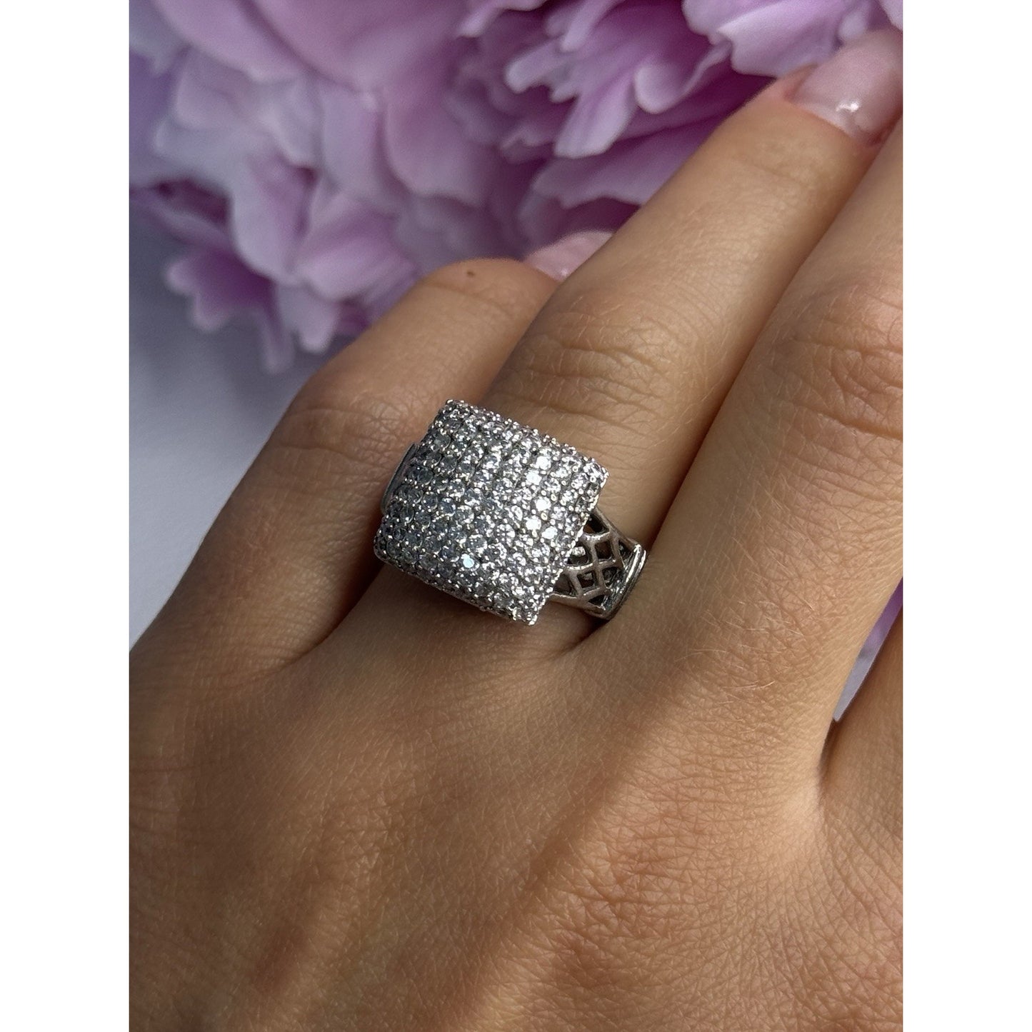 925 STERLING SILVER WHITE SAPPHIRE RING SIZE 7
