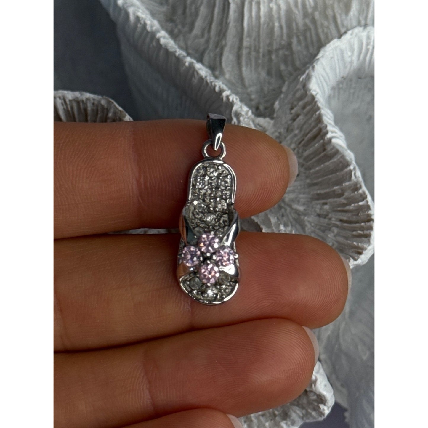 WS 925 STERLING SILVER FLIP FLOP SANDAL PINK & WHITE CZ PENDANT LENGTH 1.30 INCH