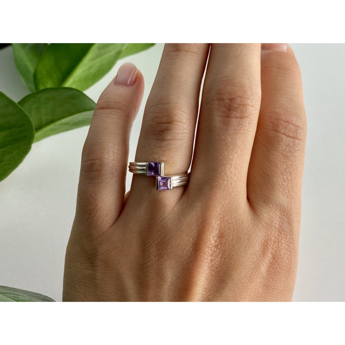 925 STERLING SILVER IOLITE RING SIZE 7