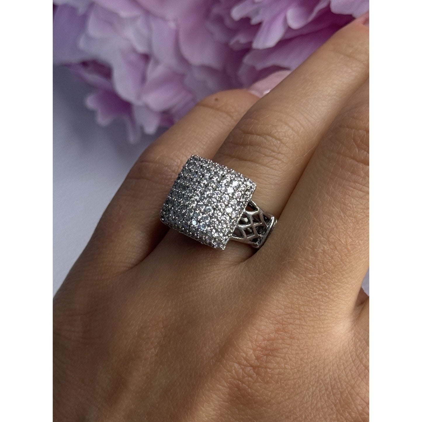 925 STERLING SILVER WHITE SAPPHIRE RING SIZE 7