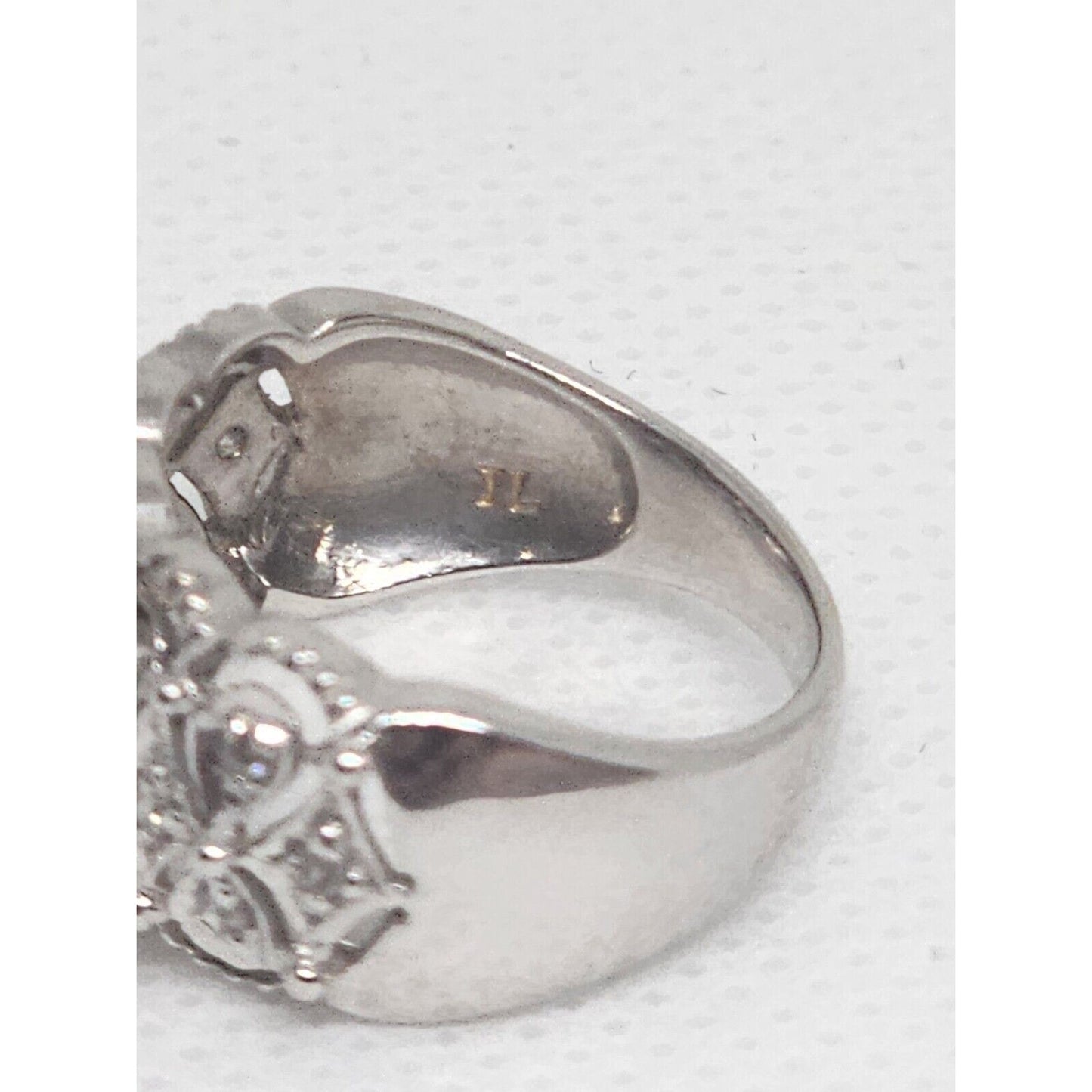 14K White Gold & Diamonds 0.5Ct Ring Size 4
