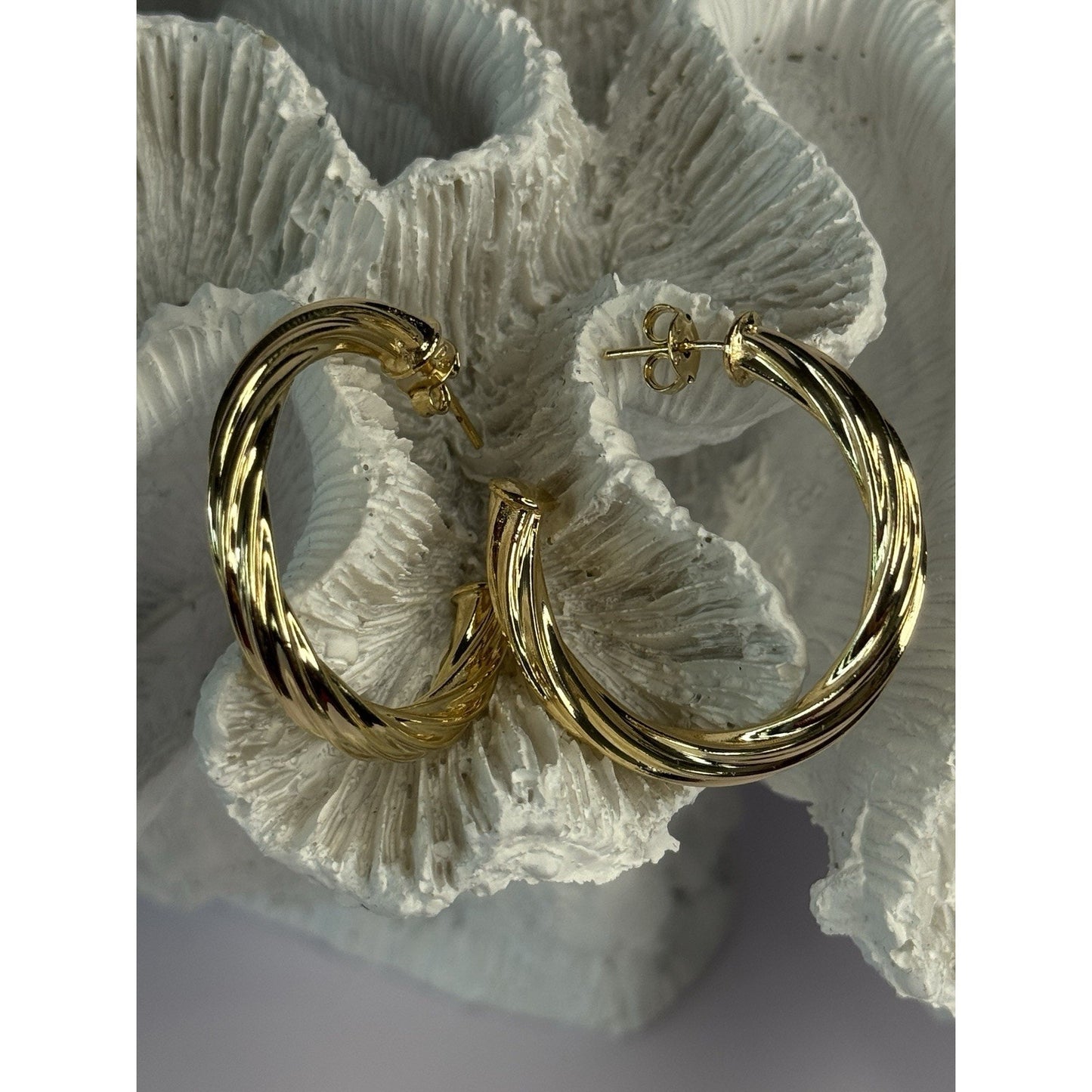 GOLD PLATED EARRINGS LENGTH 1.25 INCH