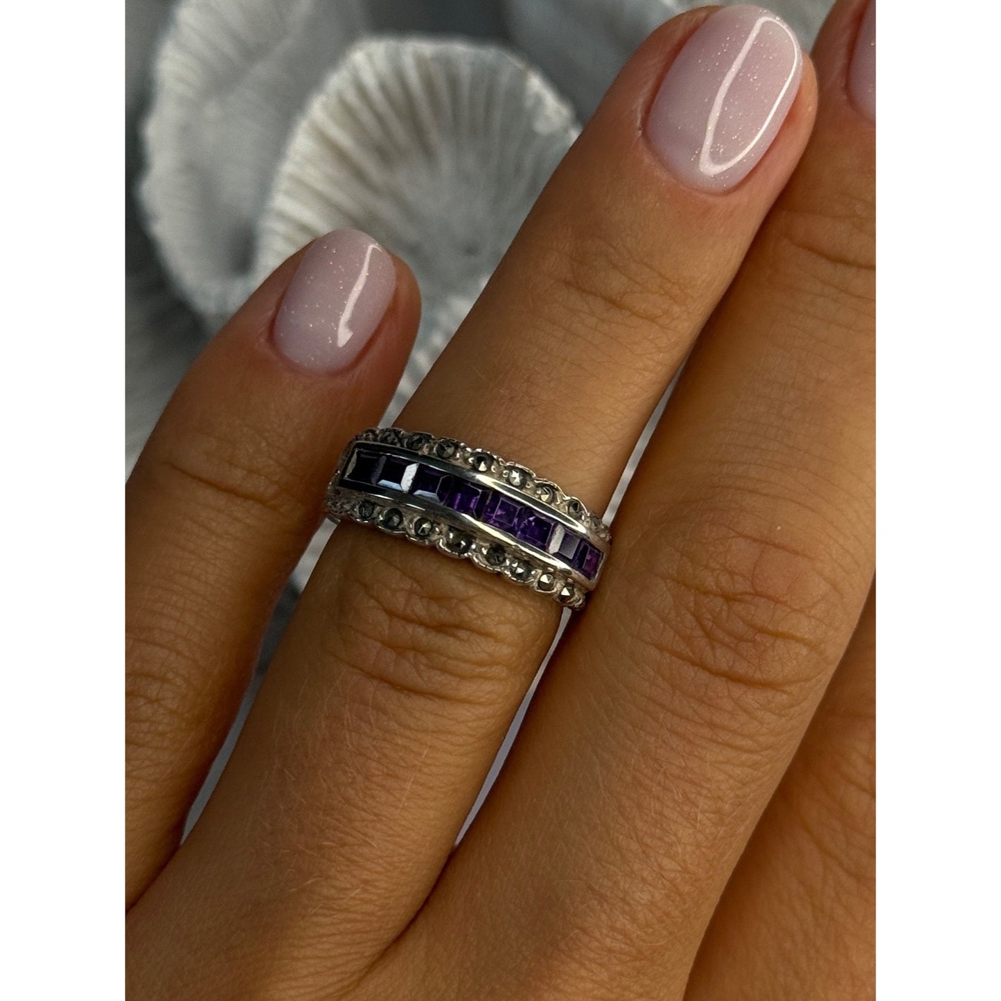 925 STERLING SILVER AMETHYST & MARCASITE RING SIZE 6