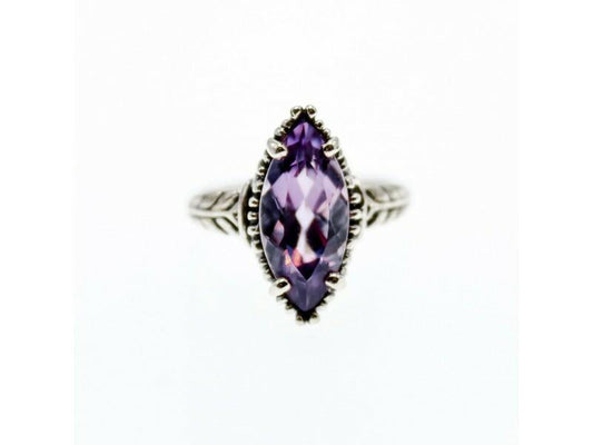 VINTAGE 925 STERLING SILVER AMETHYST RING SIZE 6