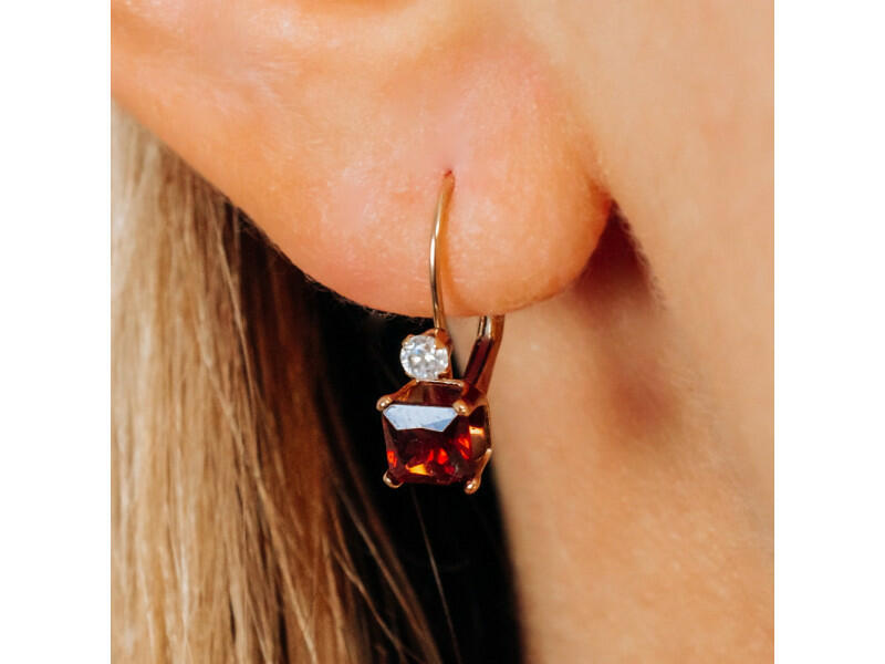 10K YELLOW GOLD GARNET & WHITE BERYL EARRINGS
