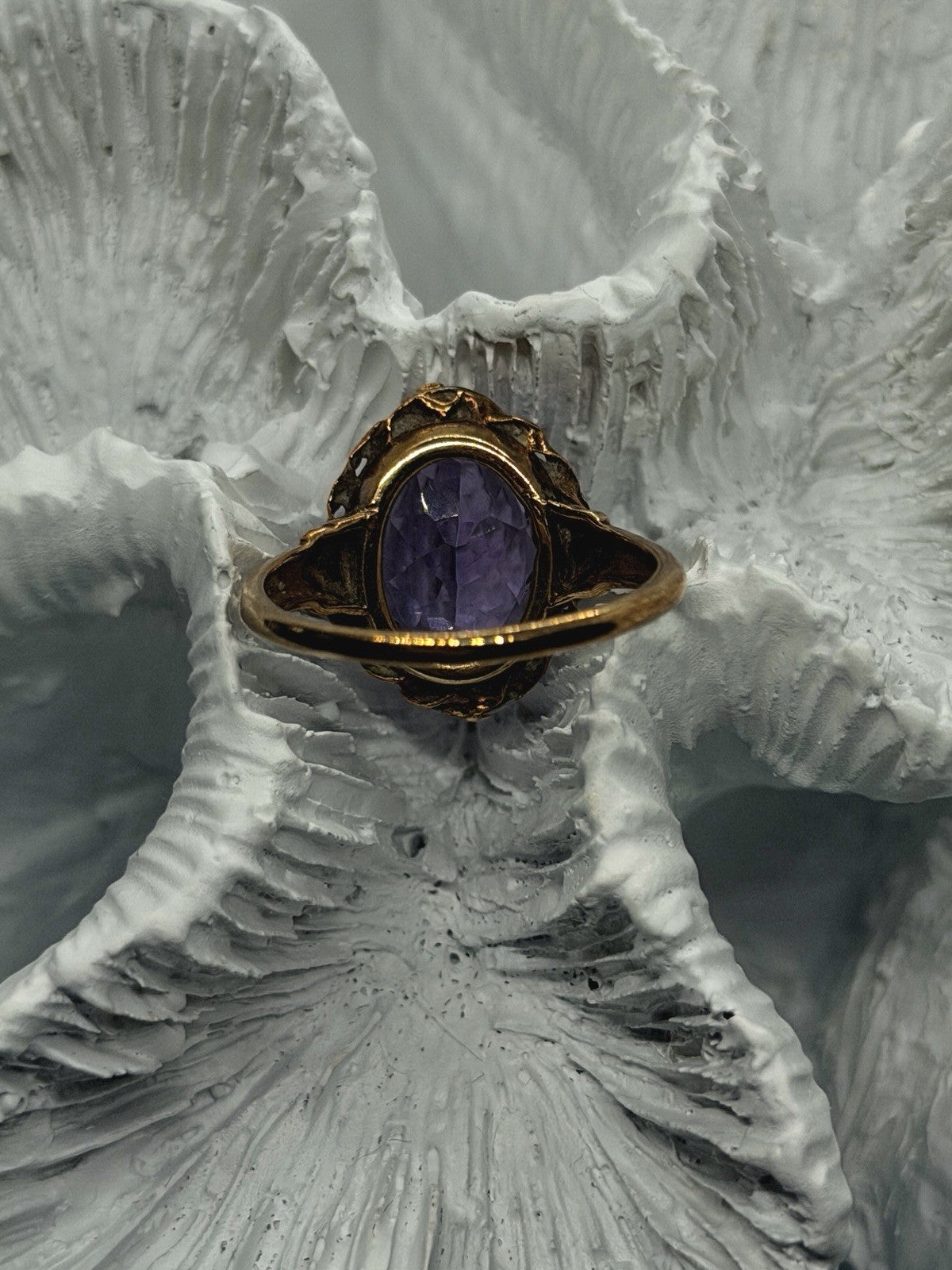 Vintage 10K Yellow Gold Oval Amethyst Ornate Filigree Ring Size 6