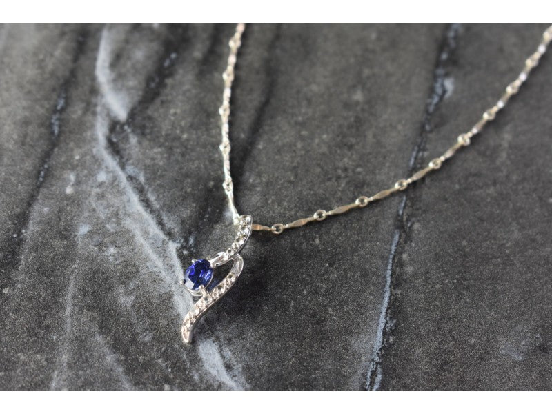925 Sterling Silver London Blue & White Topaz Chain With Pendant(2)